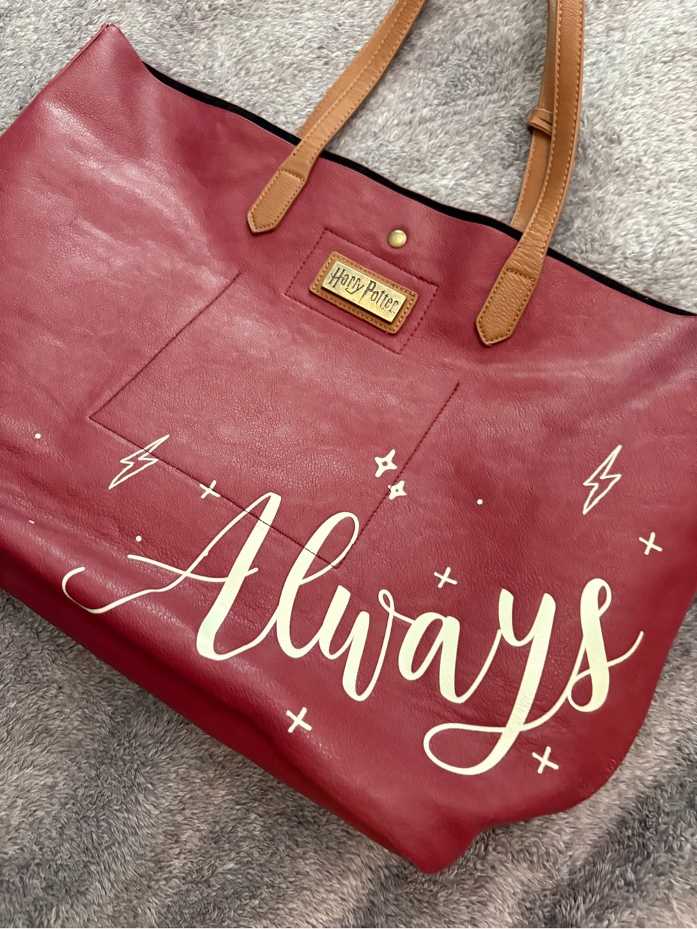 Box Lunch EXCLUSIVE Harry Potter “Always” Burgundy Patronus Tote Bag - Picture 6 of 12